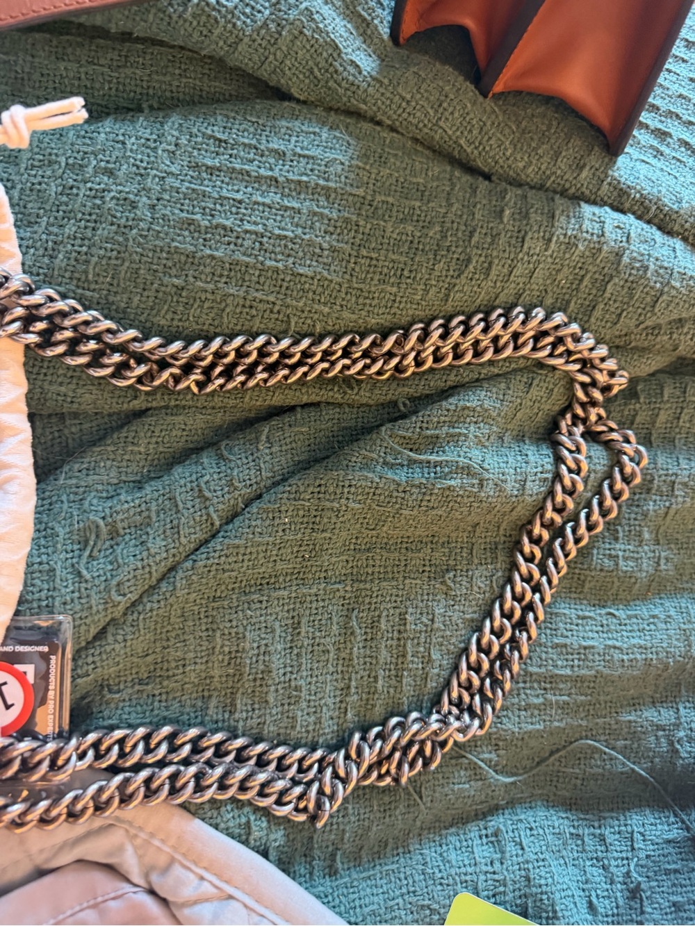 Gucci GG Supreme Shoulder Bag with Red Accent and Silver Hardware - Picture 13 of 13